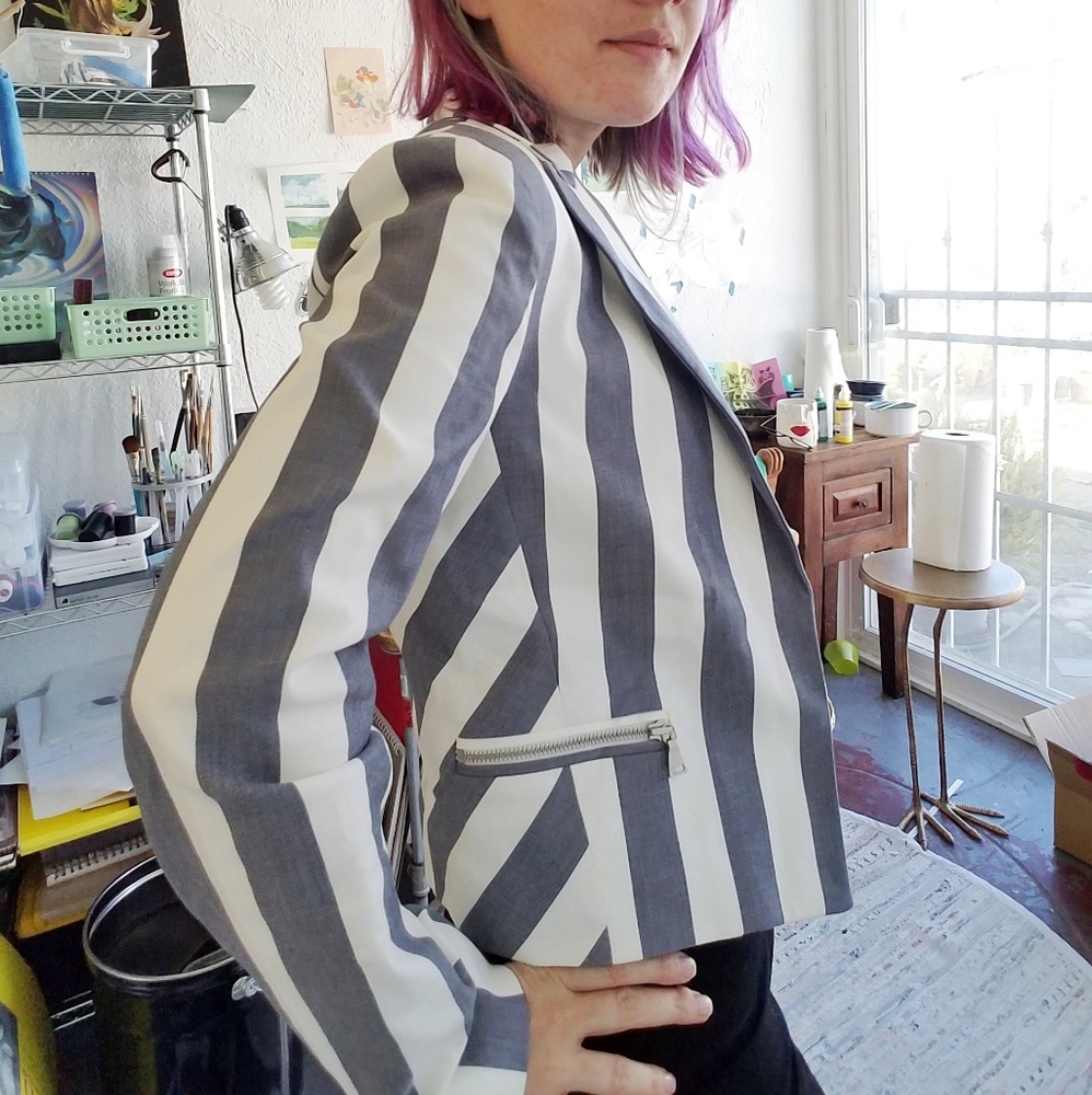 Express Gray and White Zipper Blazer